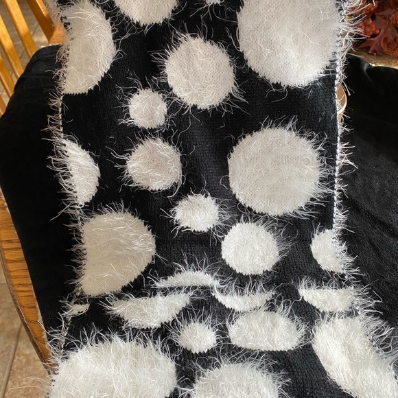 NWT Infinity Scarf - Picture 3 of 4